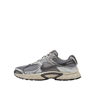 nike-v5-rnr-greysilver-hj5228-003