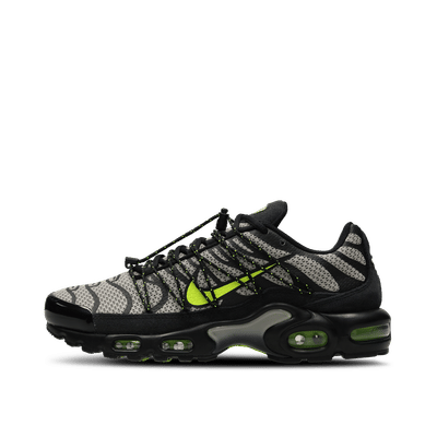 nike-air-max-plus-utility-blackcollege-greyvolt-fd0670-003