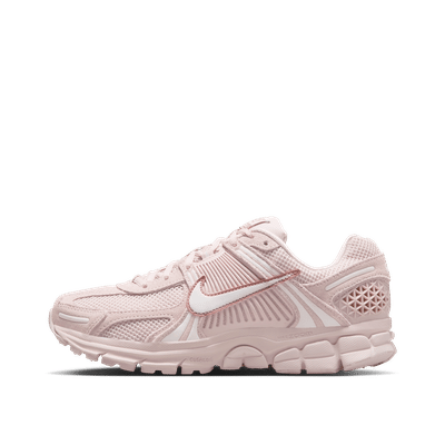 Nike Wmns Zoom Vomero 5 "Silt Red/Red Stardust/Vast Grey" | HQ0458-600