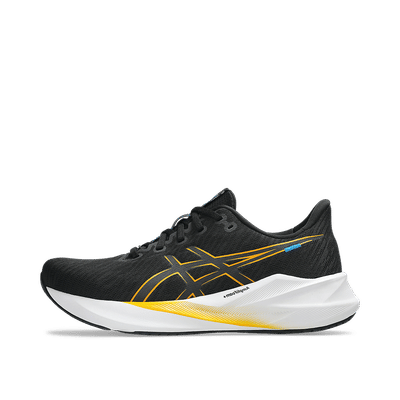 asics-versablast-4-blackyamabuki-1011b984-004