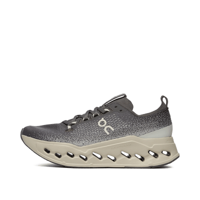 on-cloudsurfer-max-blackgrey-3mf30433396