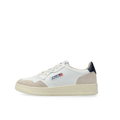 Autry Medalist "White" | AULMLS28