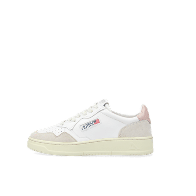 Autry Medalist Low "WHITE / PINK" | AULWLS37