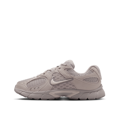 nike-v5-runner-suede-beige-io1644-201