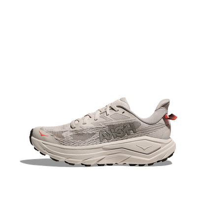 hoka-one-one-challenger-8