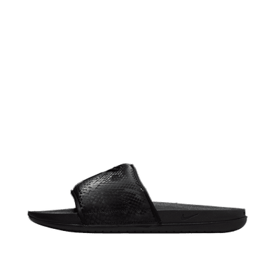 Nike x Kobe Bryant Offcourt Slide "Triple Black" | IF2870-001