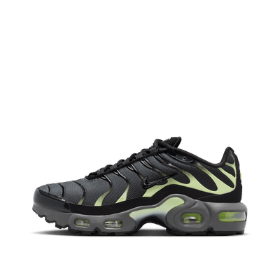 nike-air-max-plus-grey-cd0609-044