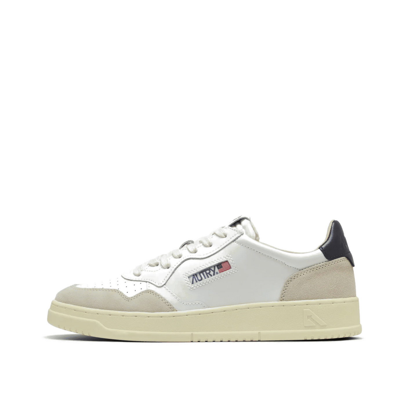 Autry Medalist Low "White" | A1UNAULMLS28