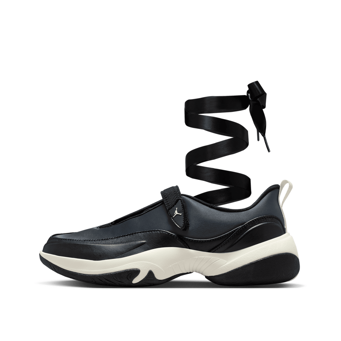 Jordan Pointe Wmns "Black" | IB8597-001