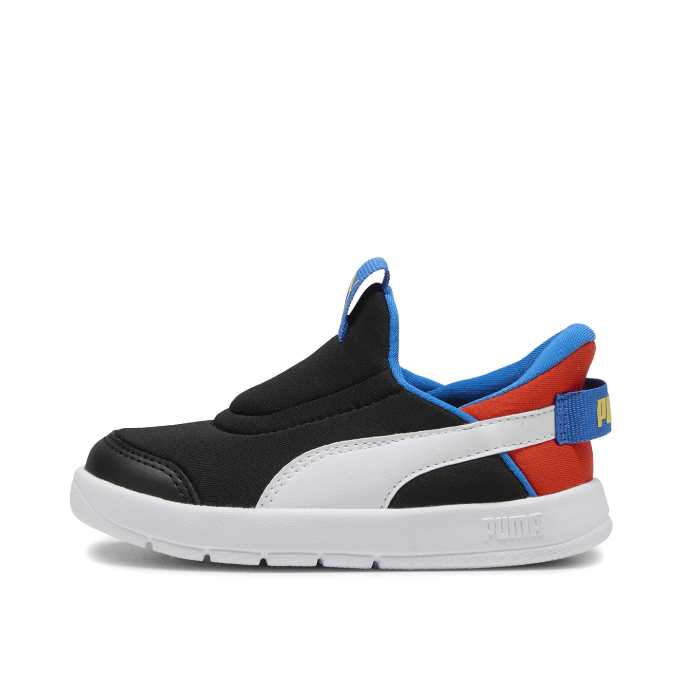 PUMA Courtflex v3 "Black/White/Redmazing" | 399735-01