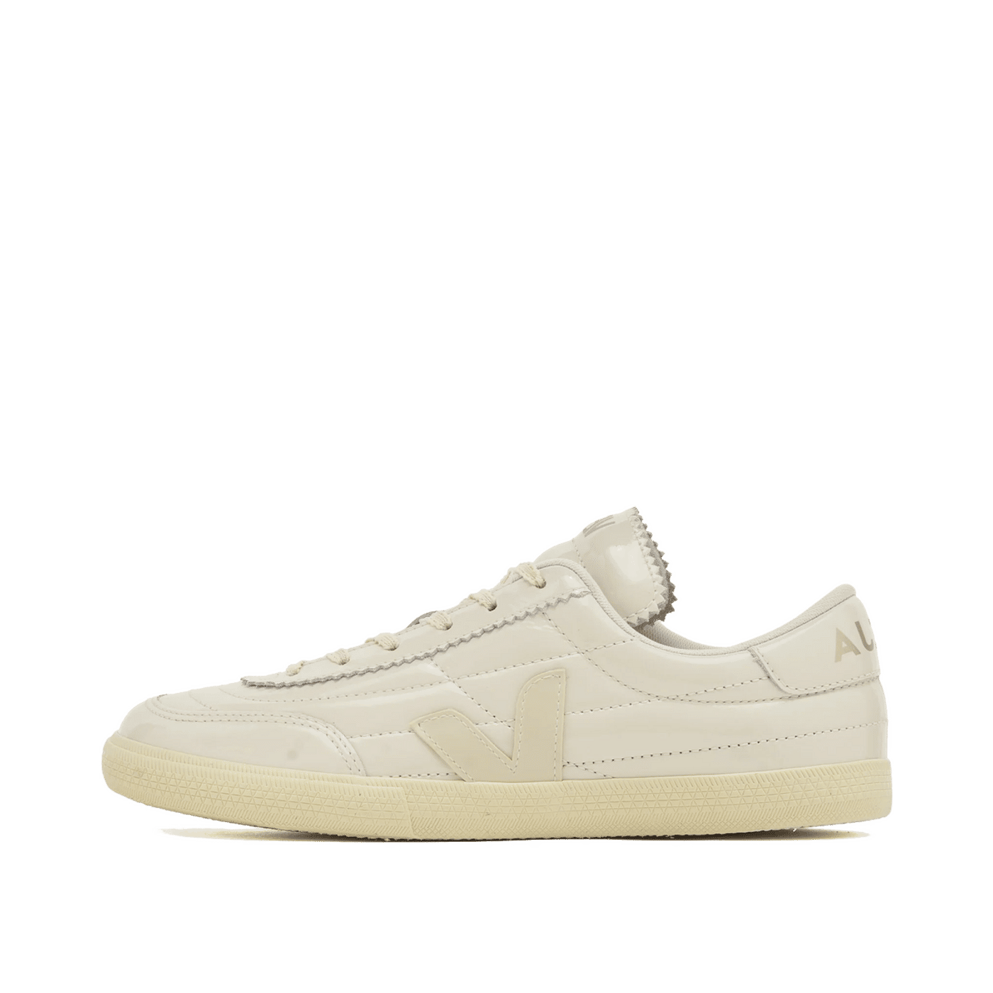 Veja Panenka Wmns "Off-White" | FU0221667A