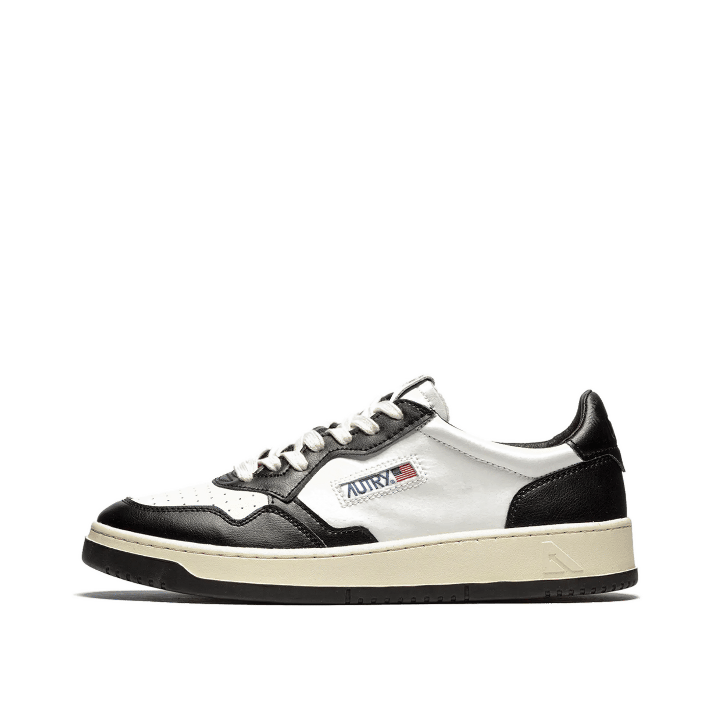 Autry Medalist Low "Black/White" | AULWWB01