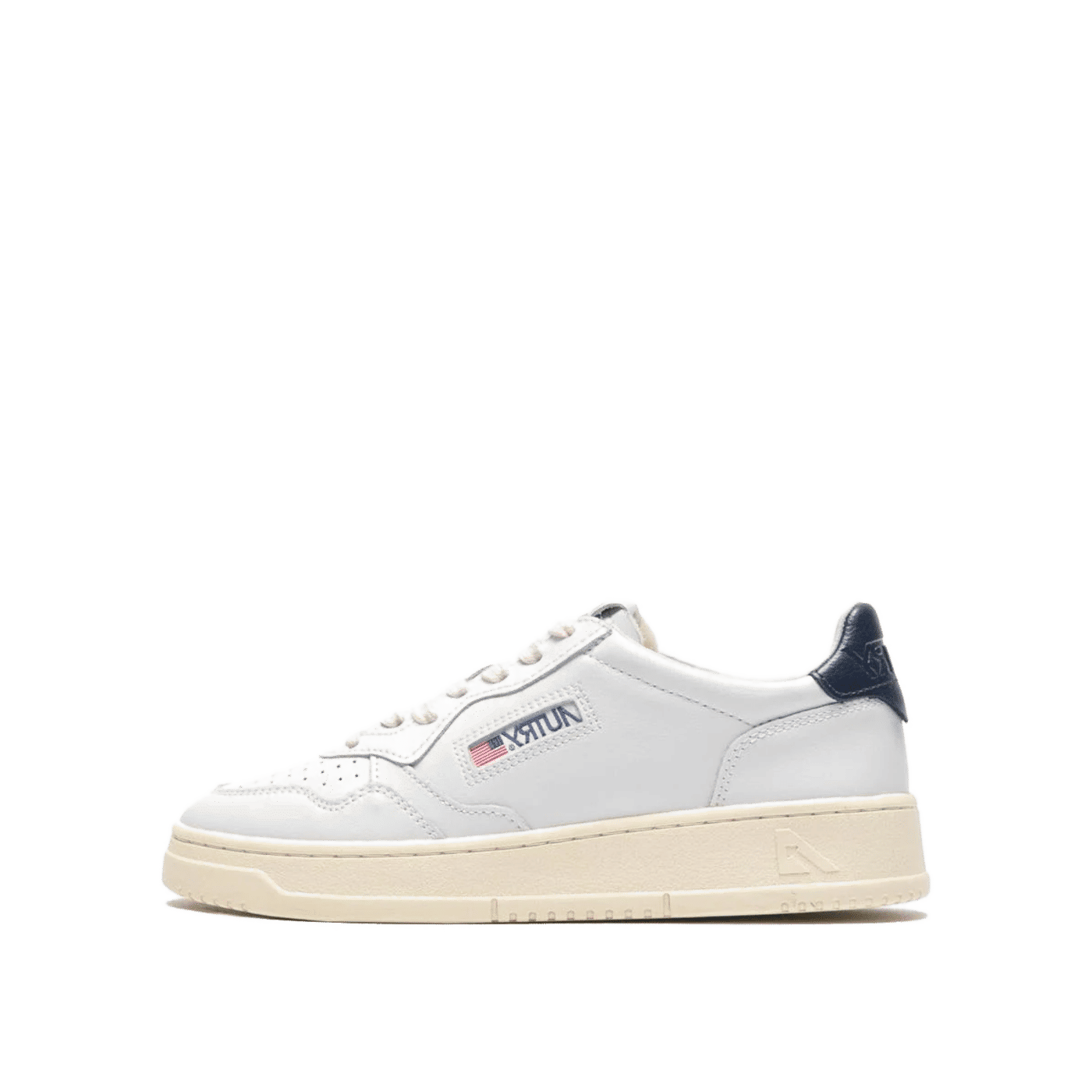 Autry Medalist Low "White/Space" | AULWLL12