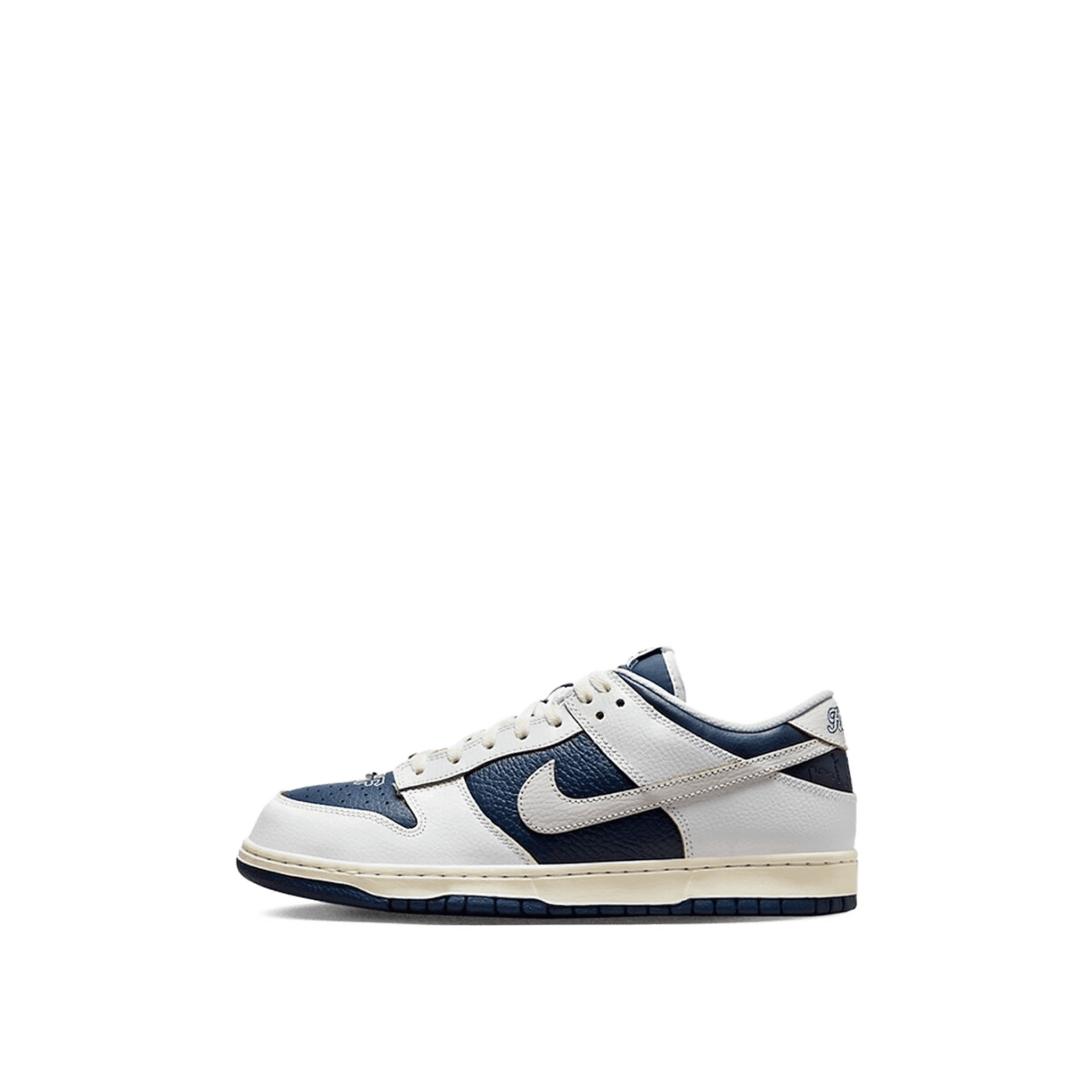 HUF x Nike SB Dunk Low "New York" | FD8775-100