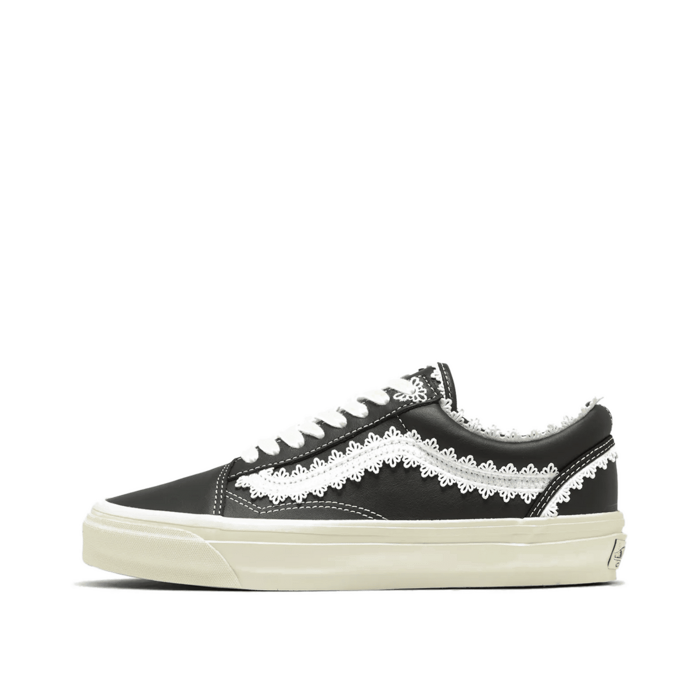 Vans LX Old Skool "Coquette Black/White" | VN000D9VY281