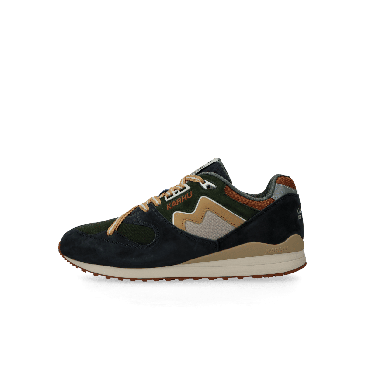 Karhu Synchron Classic "India Ink / Kombu Green" | F802681